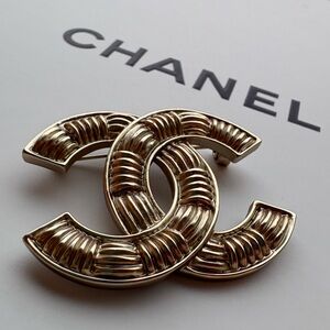 CHANEL Gold Textured Brooch